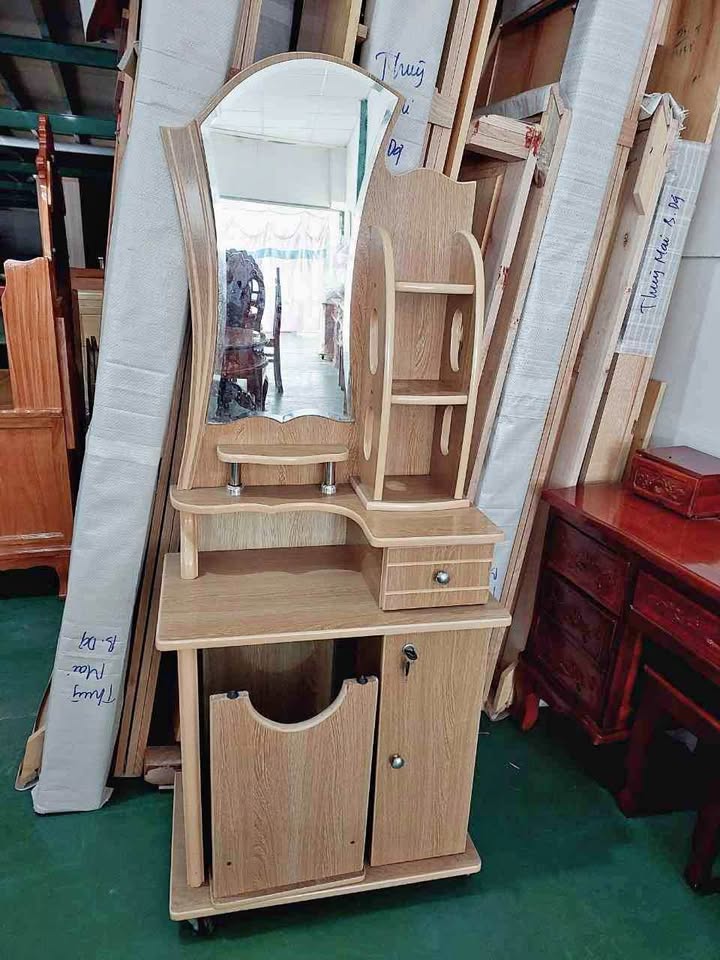 Bàn trang điểm gỗ ocal min, bảo hành 3 năm. kích thước 60cm
