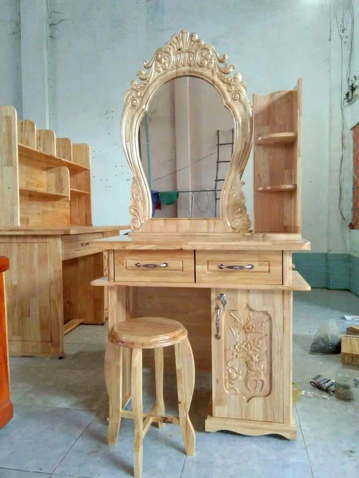 Bàn trang điểm, bảo hành 2 năm. gỗ cao su tự nhiên ngang 80cm chiều cao 1m60cm chiều sâu 40cm